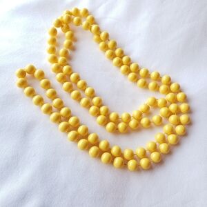 Vintage Yellow Beaded Necklace